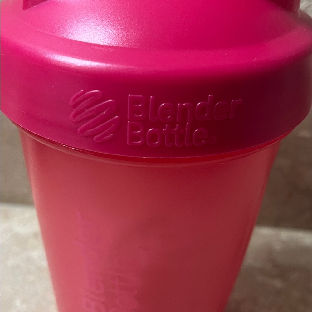 BlenderBottle Pink Shaker Bottle - Picture 2 of 7
